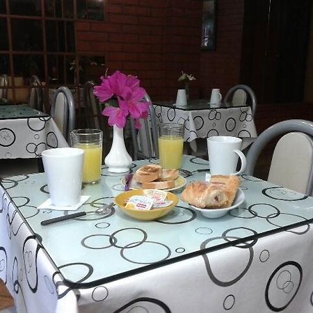 Hotel Colonial Buenos Aires Dış mekan fotoğraf